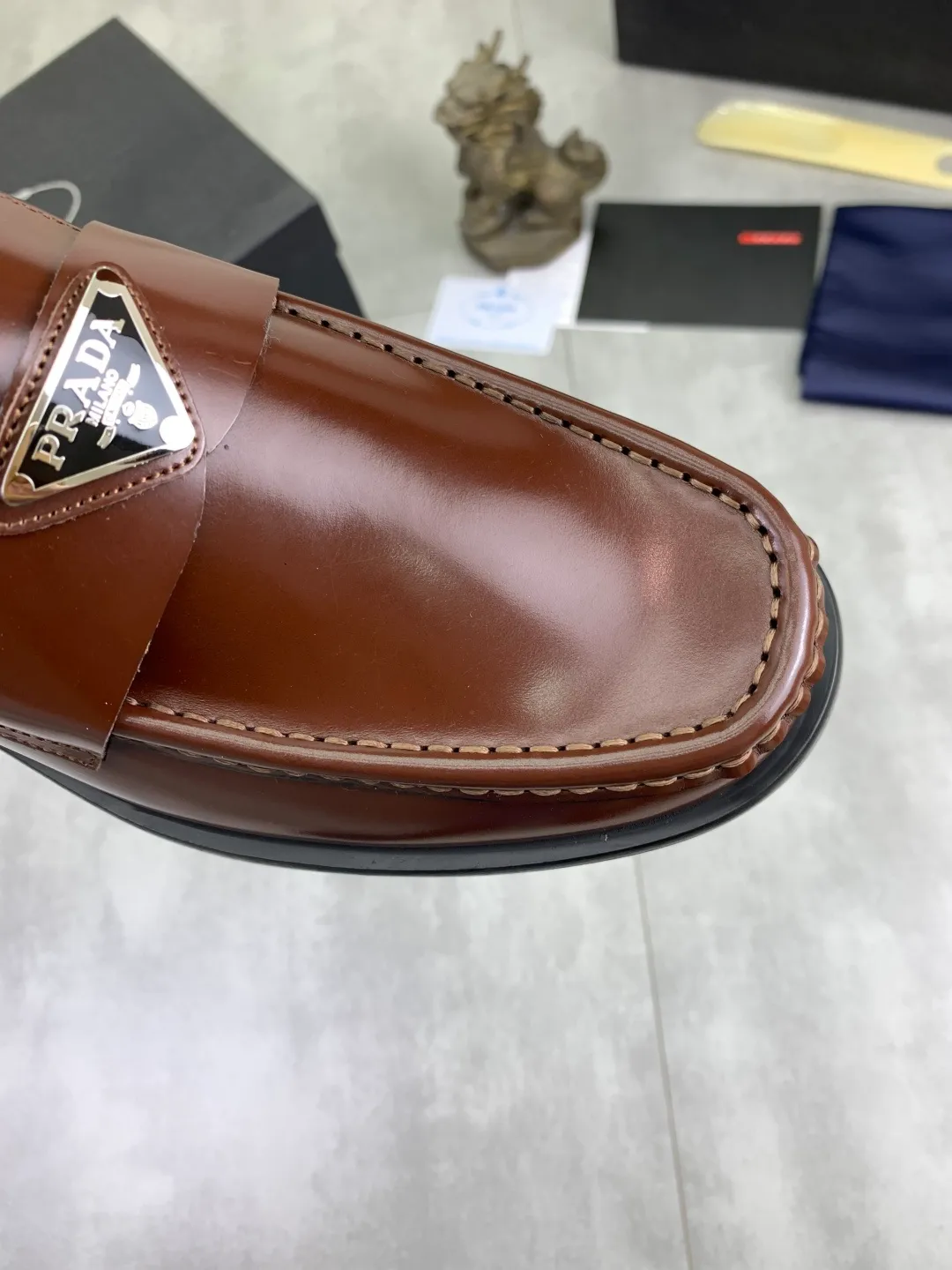 Men's men's shoes P560 new style 💰 💎💎💎 water-dyed cow lining original order quality PRADA —🆘.Prada original order purchasing, high-end business leather shoes, fabric: imported from Italy calfskin ➕ water-dyed cow lining / cowhide lining ➕ special original outsole, fine workmanship, real thing ^_^ Photographed 🎬size: 38-45